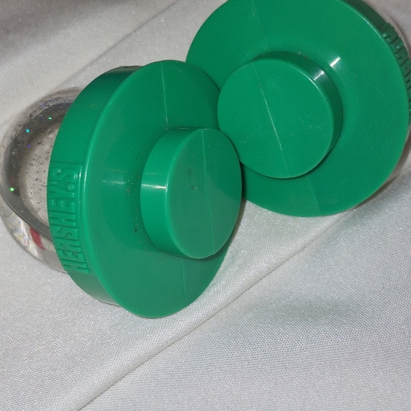 2 Small Christmas Hershey Kisses Snow Globes - Picture 3 of 8